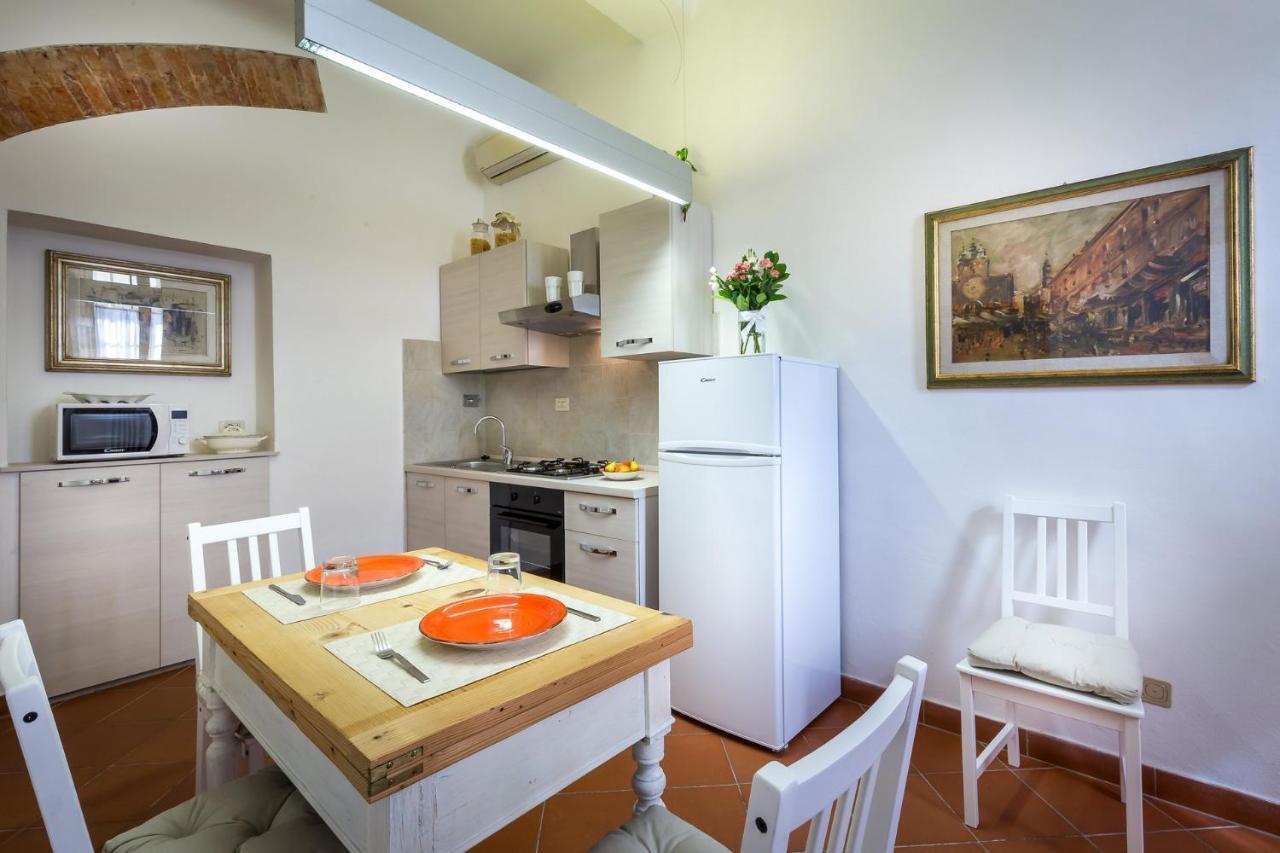 Classic Tuscany Apartments By Mmega Флоренция Экстерьер фото