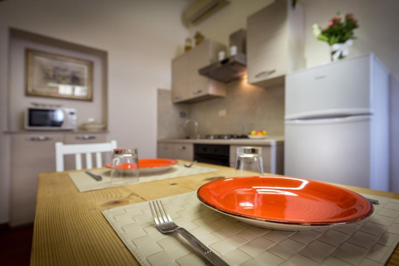 Classic Tuscany Apartments By Mmega Флоренция Экстерьер фото